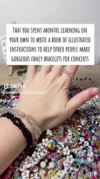 Can’t believe the book is finally done! It even got its first review. 💖 So excited to share it with you and see the beautiful friendship braclets you come up with. — Learn how to make beaded friendship bracelets with step-by-step instructions for 12 different designs bonus content. Printable 50 page DIY guide. With 12 bracelet patterns and written tutorials, free printable supply checklist, inspiration and ideas, and other helpful beading basics, The Friendship Bracelets Book is perfect for beg