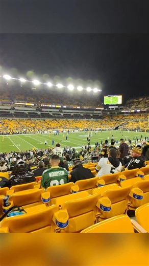 Go Pack Go chants echoing through Acrisure Stadium as the Packers ran out ahead of Sunday Night Football. Green and gold energy in full force — Pittsburgh feels like Lambeau tonight. #GoPackGo #Packers #GPG #SNF #JordanLove #TFCGB #NFL | TFC.GB