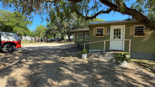 This weekend on The Texas Bucket List, we’ll learn about the 7th flag that flew over Texas down in Laredo at the Republic of the Rio Grande Museum. In Tarpley, we’ll head to Mac and Ernie’s to get some grub, and in Fredericksburg, we’ll make some glass at the Enchanted Fredericksburg Ranch.. Visit TheTexasBucketList.com for airtimes in your area! | The Texas Bucket List
