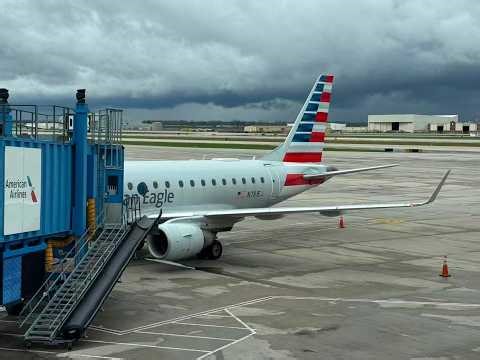 Apr-18-2026 American Airlines AA4058 (N781EJ) Embraer/ERJ-170 Detroit Airport Takeoff