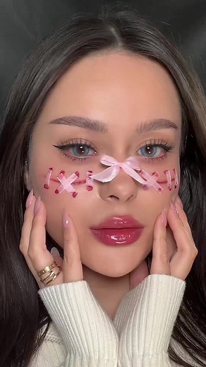 Stitched Bow Makeup Tutorial
