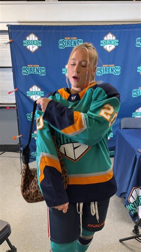 It’s not media day without purse 👛 @Elle Hartje @Kristýna Kaltounková @New York Sirens