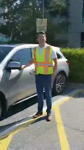 Hey drivers, do you remember what the different hand signals mean? Since it’s #BiketoWorkWeek, you may see more cyclists on the road, so you’ll definitely want to know how to tell the signals apart. Follow along on today’s #TipTuesday for a quick refresher. | ICBC