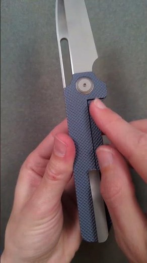 ANOTHER brand new lock mechanism! Frame Lock and Button Lock Fusion!