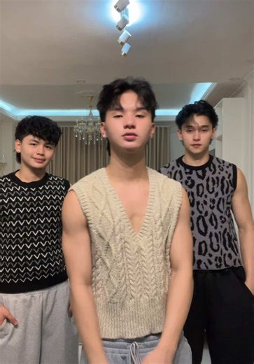 Crop top ah @Mateo @Ig:aaronsy29 | crop top