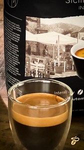 Pentru o zi norocoasă, îți recomandăm să alegi Tchibo. ☕ Fie că optezi pentru Tchibo Espresso, fie că alegi Tchibo Barista, cafeaua ta va fi delicioasă, iar ziua mult mai frumoasă. ☀️ #tchibo #espresso #tchibobarista #baristacoffee #coffeetime | Tchibo România