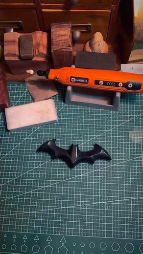 Hardell Fun Craft Lab EP.12: 3D Hand-Carved Batman Wooden Badge🦇#hardell #batman #diy #woodworking