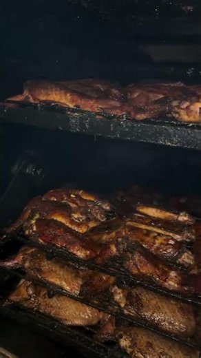 Don't sleep on these smoked turkey wings 🛑 #AtlantaBBQ #Foodie #TurkeyWings