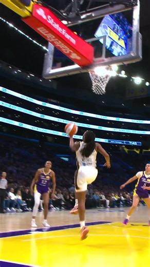 Our Backcourt Duo ♨️ Caitlin Clark & Kelsey Mitchell Combined for 47 Points in our Win Over LA