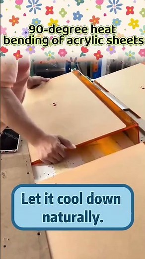 How do you heat bend acrylic into a 90 degree angle? #AcrylicHeatBending #AcrylicDisplayStand