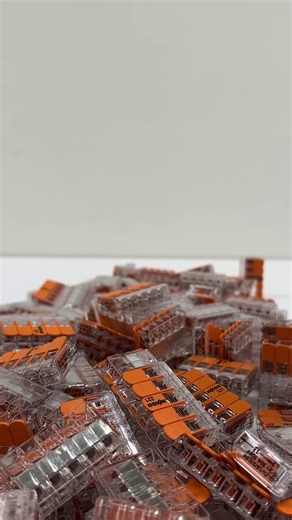 One connector. All conductor types. No tools just lift the lever and insert 👌 #WAGO #electrician #electriciantools #electricalengineering #electrical | WAGO - UK & Ireland