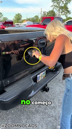 MANO,ela riscou o carro de proposito?