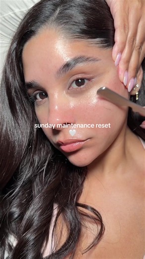 Self Care Sunday: DIY Beauty Maintenance & Glow-Up Routine