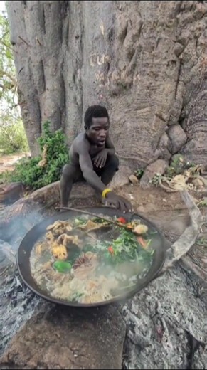🔥 Cooking in the Wild — A Scene That Will Bring Tears to Your Eyes.#shorts #viralvideo #trending