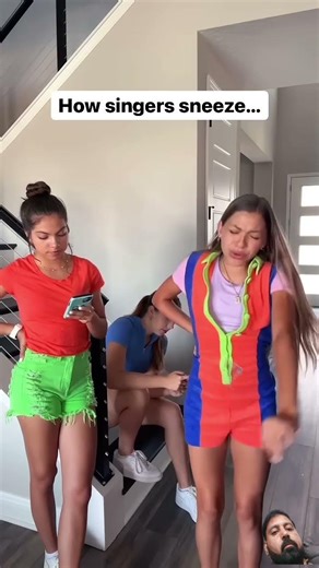 #singing #funny #snuggly #danceperformance #comedy #filtertransition #comedydance