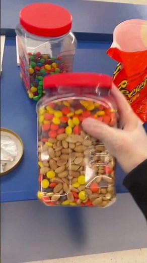 Candy Machine RESTOCK & COLLECTION💰#candymachine #collection #restock #youtubeshorts #vendin