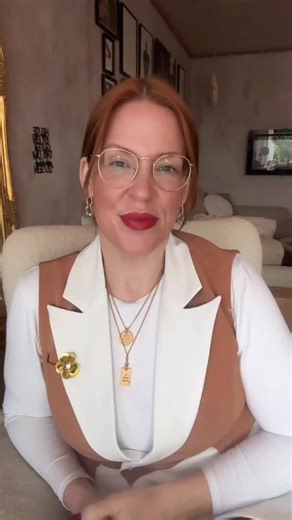 Tanja Marfo - Adipositas Expertin on Instagram: "Werbung | Novo Nordisk: Der World Mental Health Day 🧠 – ein wichtiger Anlass, um auf ein oft unterschätztes Thema aufmerksam zu machen: Adipositas betrifft nicht nur den Körper 💭, sondern auch die Psyche 💚 Adipositas ist eine chronische Erkrankung. Es geht nicht um mangelnde Disziplin oder fehlende Willenskraft 💪. Vielmehr ist es ein komplexes Zusammenspiel aus Genetik 🧬, Hormonen ⚖️, Stoffwechselprozessen 🔄 und psychischen Einflüssen 💭. Kö