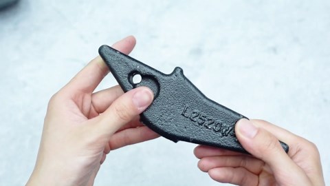 Hicarer 5 Sets Wear Parts 2A Bucket Shanks 2AH Tractor Bucket Teeth with Pins Weld-on Flush Mount Back Hole Excavator Digging Teeth Adapter Replacement Parts