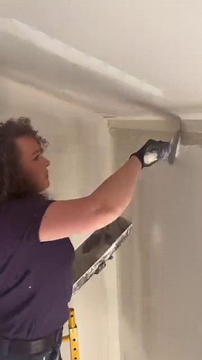 757K views · 11K reactions | Let’s install some Straitflex strait-flex mid-flex! Using taping mud to install it and I let it sit for a minute or two. I find it helps it wipe down nicely. I angle my knife to just the paper edge after the first wipe down to make sure everything is sitting flat and straight. #straitflex #drywall #howto #newconstruction | Drywall Shorty | Facebook