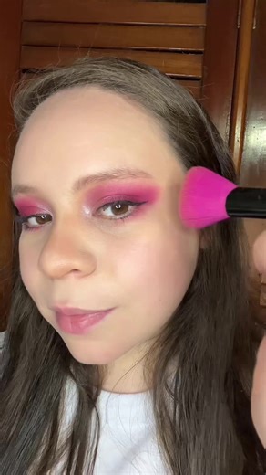 Cómo aplicar el contour el polvo? 🤎 @Bissú #MakeUp #CeliMarquez #Maquillaje #Contorno