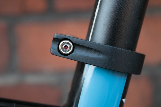 Hexlox review - Secure your bicycle wheels, saddle and headset
