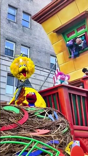 Celebrating at the Thanksgiving Day Parade! #sesamestreet