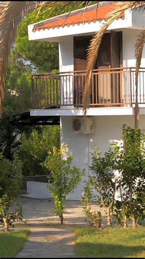 Full episodes 👉https://short.inbeidou.ai/link/dramabox/serial/2b3e1CcC/12 Name:Bound by Blood:The Mafia King's Sweetheart #BoundbyBloodTheMafiaKingsSweetheart #DramaBox #truelove #facebookreels #Fullepisodes #foryou #fyp #usa #AmericanLife #USACulture #shortDrama #newyork #Lovestory #Comebackstory #TurnAroundMoment #LA #ProtectiveHusband #Possessive #IntenseSexualTension #StrongHeroine #Modern #FeelGood #MoralsEthics #EmotionalAbuse #Revenge #SweetRomance #Christmas | Mini Drama World