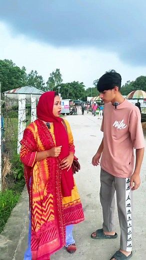 198K views · 7.7K reactions | নাসরিন আপা বলে বকা #funny #funnyreels #foryourpage | The comedy file | Facebook