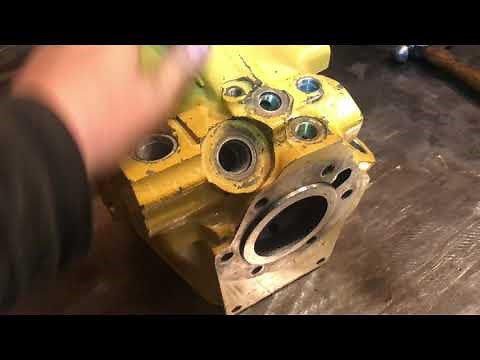 (189) John Deere 310D reverser cleaned up and ready for reassembly