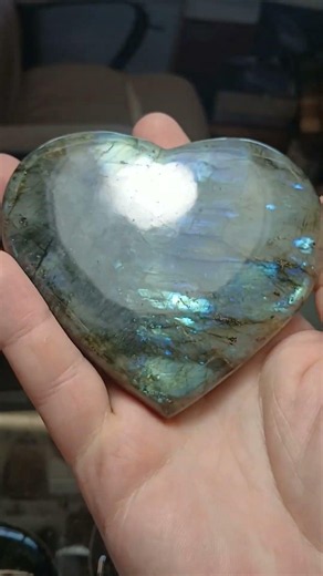Big Chungus Labradorite Hearts #labradorite #flash #crystals #gemstones #giftideas
