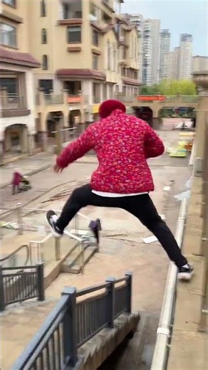 Grandma is going to be late for the square dance! #funny #parkour #dance #comedy #spiderman