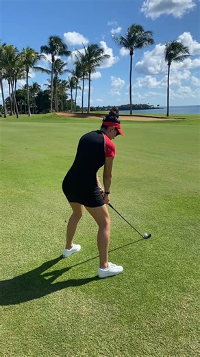 👉How far do you hit your 7 iron?👈 I hit mine 150 yards at sea level ⛳️💪🔥 | Fit Golfer Girl