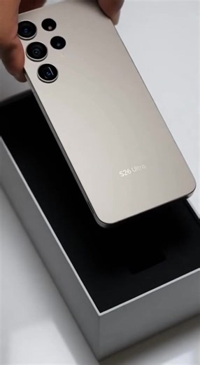 "Switch between apps with ease, no stutter, no slowdown. The S26 Ultra...