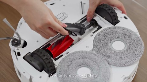 roborock Qrevo Curv S5X Robot Vacuum and Mop, 18500Pa Suction, Zero-Tangling Design, FlexiArm Side Brush, Reactive Tech Obstacle Avoidance, 10 Weeks Self-Emptying, Auto Washing for Hard Floor, Corner