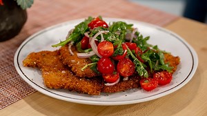 Crispy chicken Milanese with salad: Get Geoffrey Zakarian's recipe!