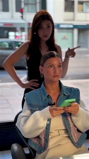 You're a little too addicted to ChatGPT : #parishairdresser #humor #hairstylist #hair #chatgpt4