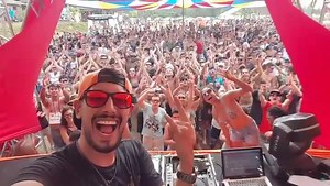3.1M views · 3.3K shares | Aquele momento que nem o DJ se controla!! 落 #brosmusic #alienrec #progbr #djlife #acquaopenair #riograndedosul | Thales Dumbra | Facebook
