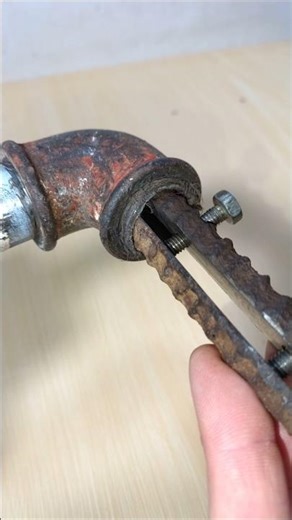 Genius DIY Plumbing Tricks! How to Remove Broken Faucet Threeds from a Pipe Yourself #diy #plumbing