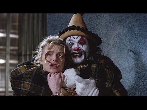 Batman saves Selina Kyle | Batman Returns