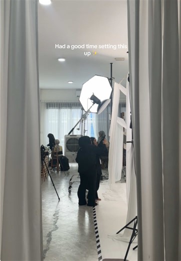 Book Your Space for Studio Photography Sessions