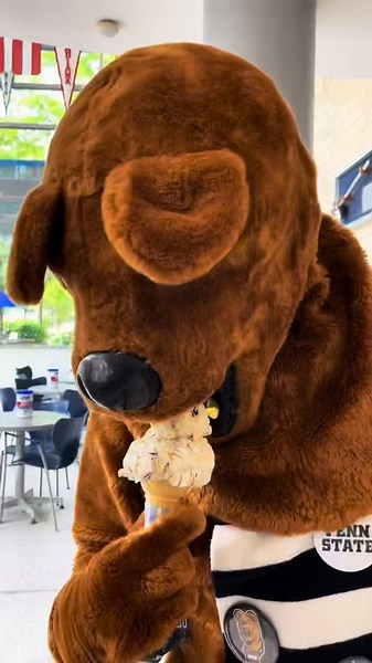 Did you know that Ben & Jerry (yes, THAT Ben & Jerry) took a correspondence course on ice cream making from Penn State? It’s true! Häägen Dazs and Baskin Robbin’s are also graduates of their famous short course. If you want to taste the ice cream from the master’s they learned from, you can visit the Penn State Berkey Creamery the next time you visit Penn State University Park! 🍨 🍦 #pennstateuniversity #pennstate #berkeycreamery #pennstatecreamery #icecreamshop #nittanylion