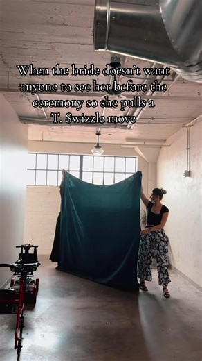When your bride channel’s her inner Taylor Swift and avoids the pre-ceremony paparazzi 👀💁‍♀️ The ultimate ‘you can’t see me yet’ move 🩵 #taylorswiftbride #weddingdaymoments #IowaWeddingPlanner #bride