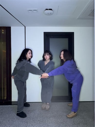 삐지가 집을 짓는데🏠 #VIVIZ #비비지 #EUNHA #은하 #SINB #신비 #UMJI #엄지