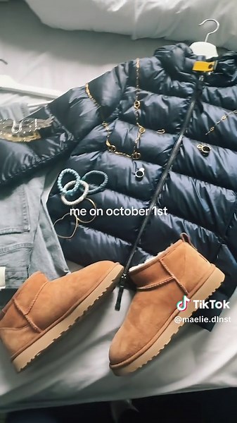 Stylish Outfit Ideas for October Weather