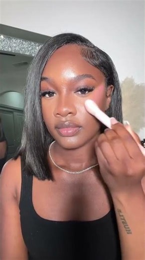 How to apply liquid blush for a flawless finish! 🎀✨ #eyeshadowtutorial #beautytips #liquidblush