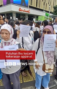 17K views · 406 reactions | Sekitar 50 perempuan dari Suara Ibu...