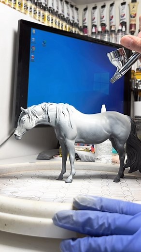 Basecoating! Learn all my tips: www.patreon.com/deejaybestudios #breyer #breyerhorse #breyerhorses #breyercustom #peterstone #model #modelhorse #modelhorses #equine #equine art #equinesculpture #horse #horses #horseart #horsesculpture #breyerfest #custom #customizing #drasticcustom #repaint #paint #painting #sculpting #breyermodelhorses #breyermodels #tutorial #howto #youtube #instagraminprogress | DeeJayBe Studios