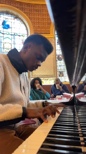 i asked to sing them my new song “Afloat” and this happened… this is my original song “Afloat” out everywhere (apple music, itunes, tidal, spotify etc). hope it resonates with you. listen or buy here: https://lnk.to/trxnscendence | Camden Stewart