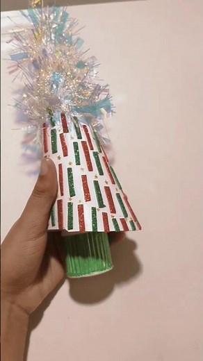 Christmas Tree Table Decor DIY 🎄 | Chart Paper Craft | #Shorts