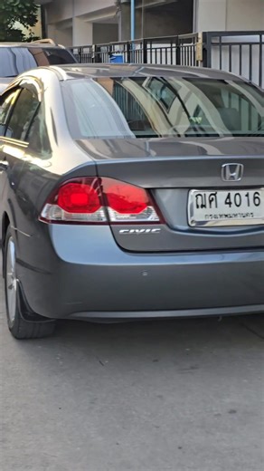 รถบ้านมือเดียว สภาพสวย หาไว้ใช้งานอยู่ รอเลยจ้า 155,000 Honda civic FD 1.8 ปี 2009 ไม่เคยติดแก๊ส โทร 096-3199914 อาร์ม ดูรถ จ.อยุธยา | Arm Surasak